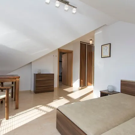 Rodos Ii 게스트하우스